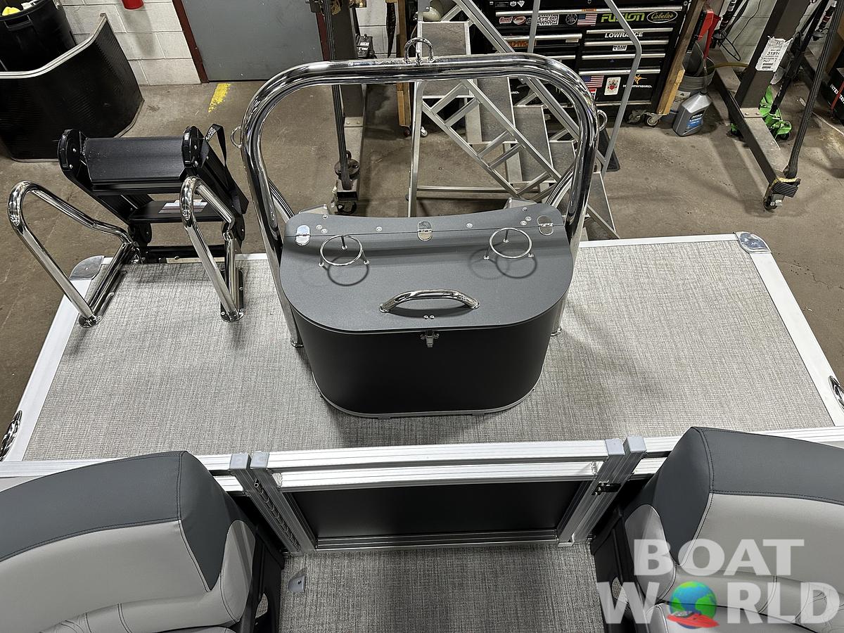 2025 Tahoe Pontoons LTZ 2385 Quad Lounge Tritoon & Honda 4-Stroke EFI