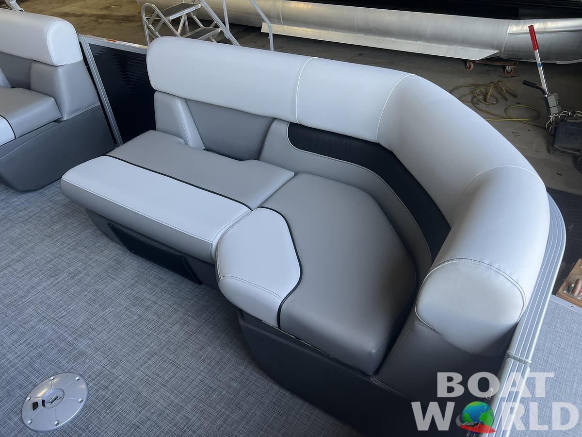 2026 Princecraft Vectra 19 Cruise Lounge Pontoon & Mercury 4-Stroke EFI