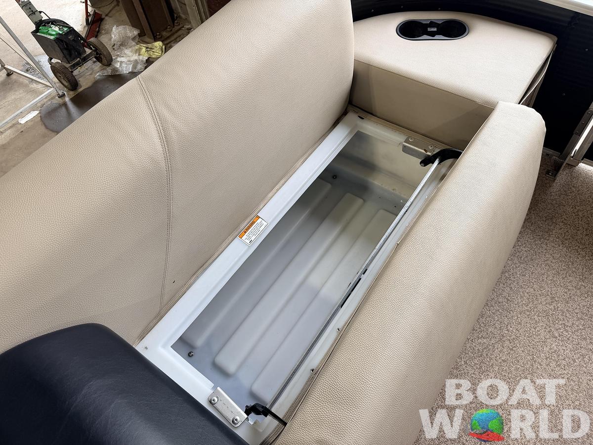 Used 2016 Weeres 220 Cadet Cruise & 90HP Evinrude ETec -17,995
