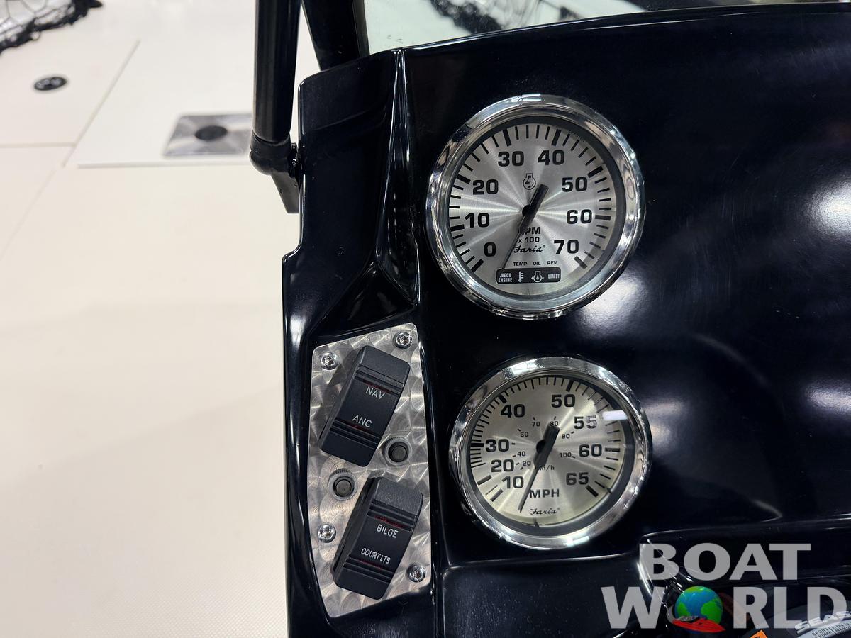 Used 2016 Larson FX 1850 DC Fiberglass Fishing Boat