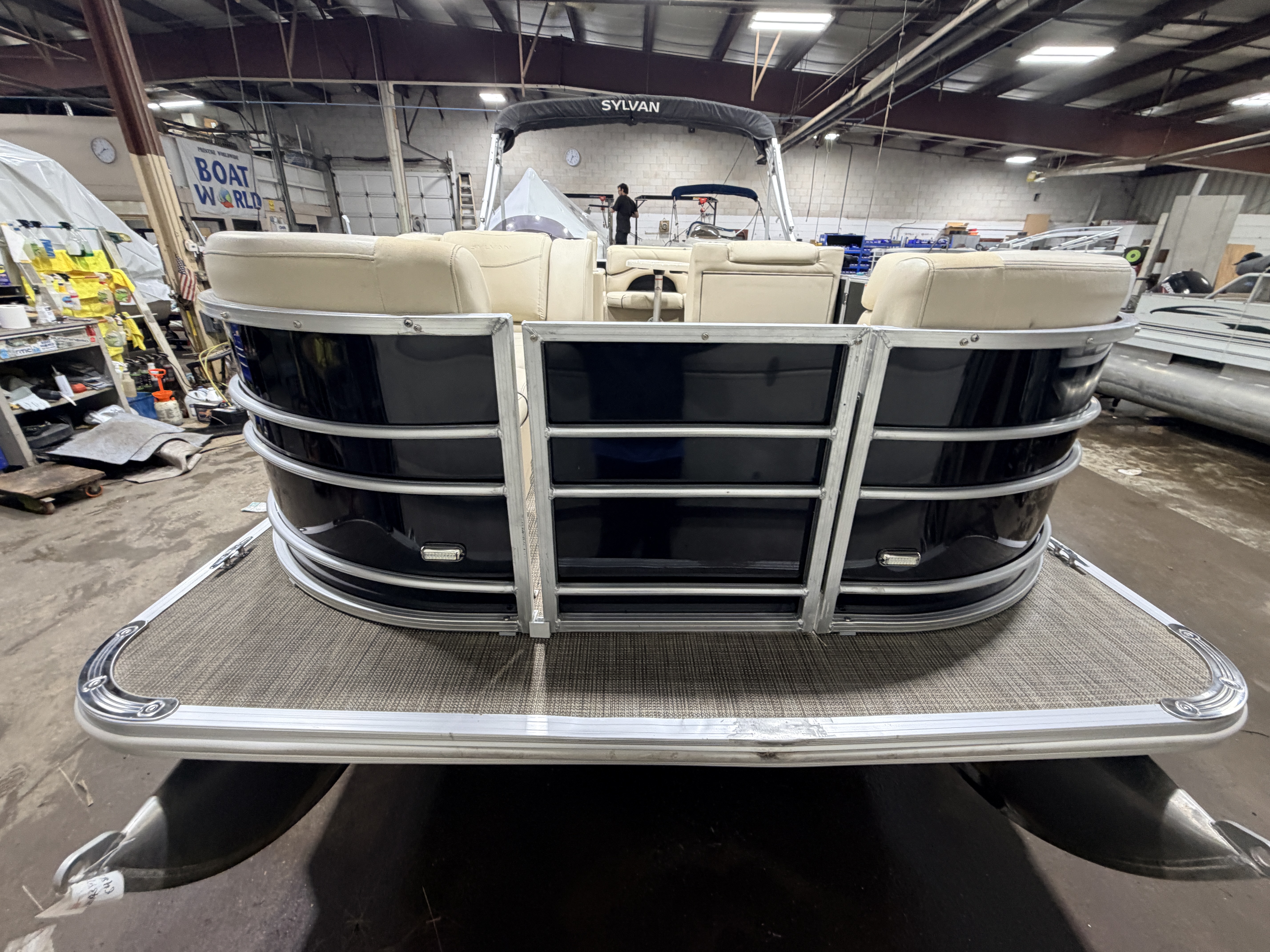 Used 2019 Sylvan Mirage 820 Cruise & 50HP Yamaha 4Stroke