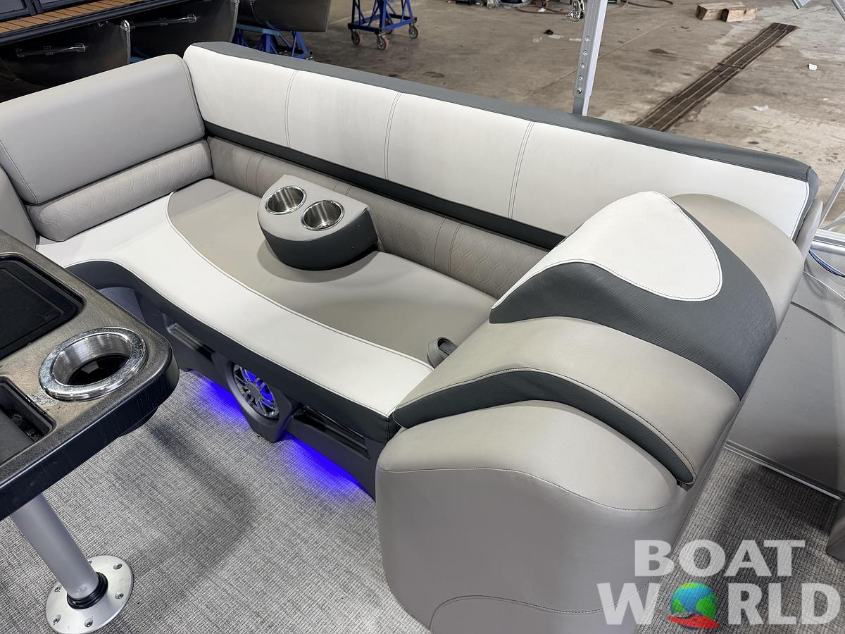 Used 2022 Tahoe Pontoons Cascade 2385 Quad Lounge Tritoon & 200HP Honda 4Stroke -$49,995