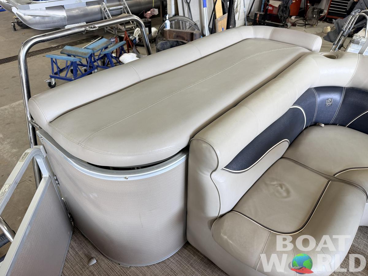 Used 2007 Premier 210 Legend