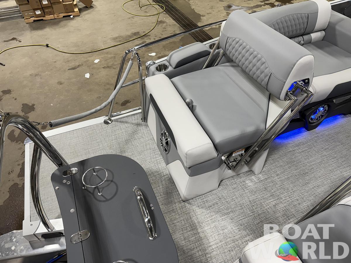 2025 Tahoe Pontoons Cascade 2385 Quad Lounge Shift SS Tritoon & Honda 4-Stroke EFI