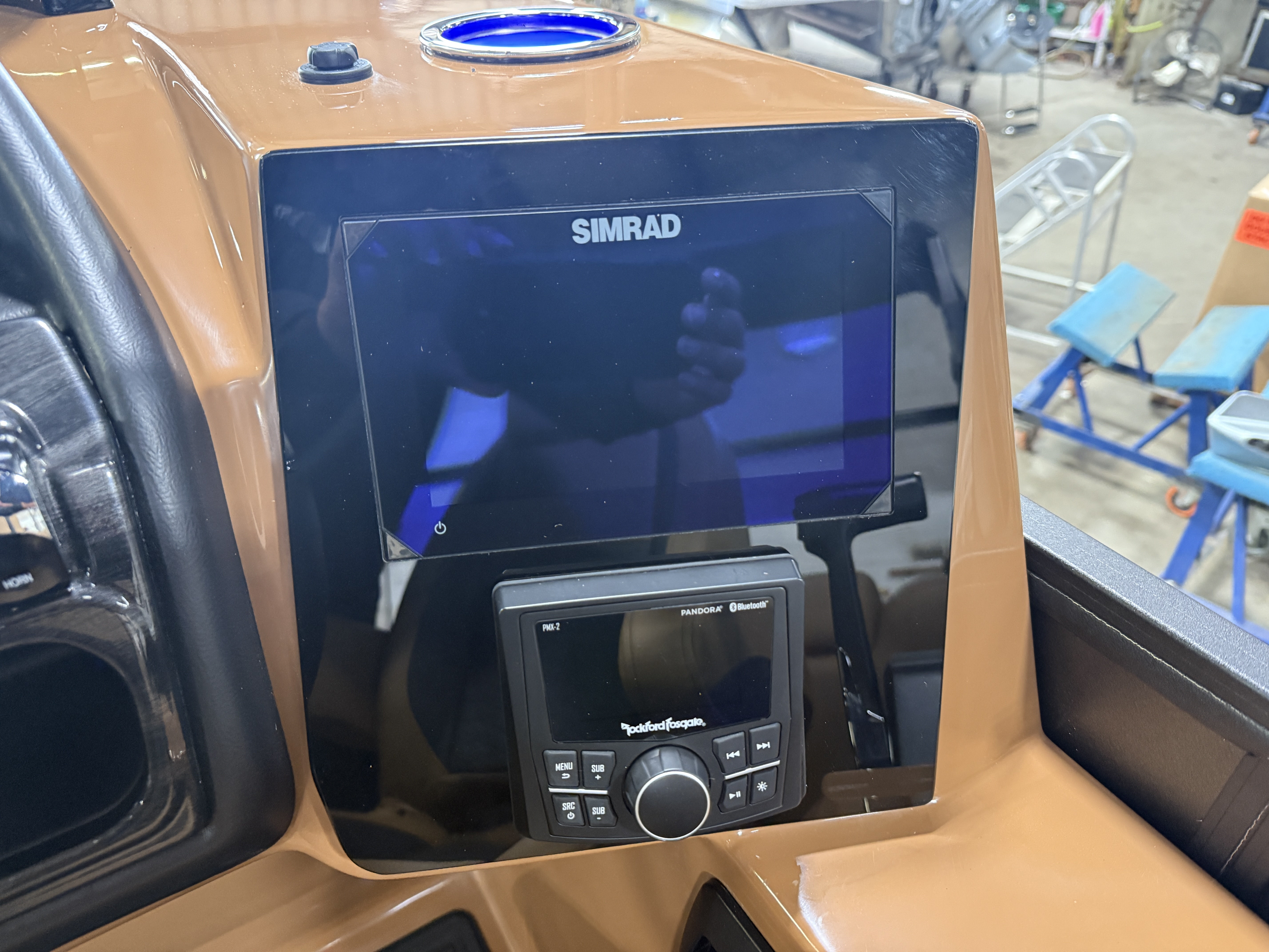 2026 Bentley Pontoons Elite 223 Admiral Quad Lounge Tritoon
