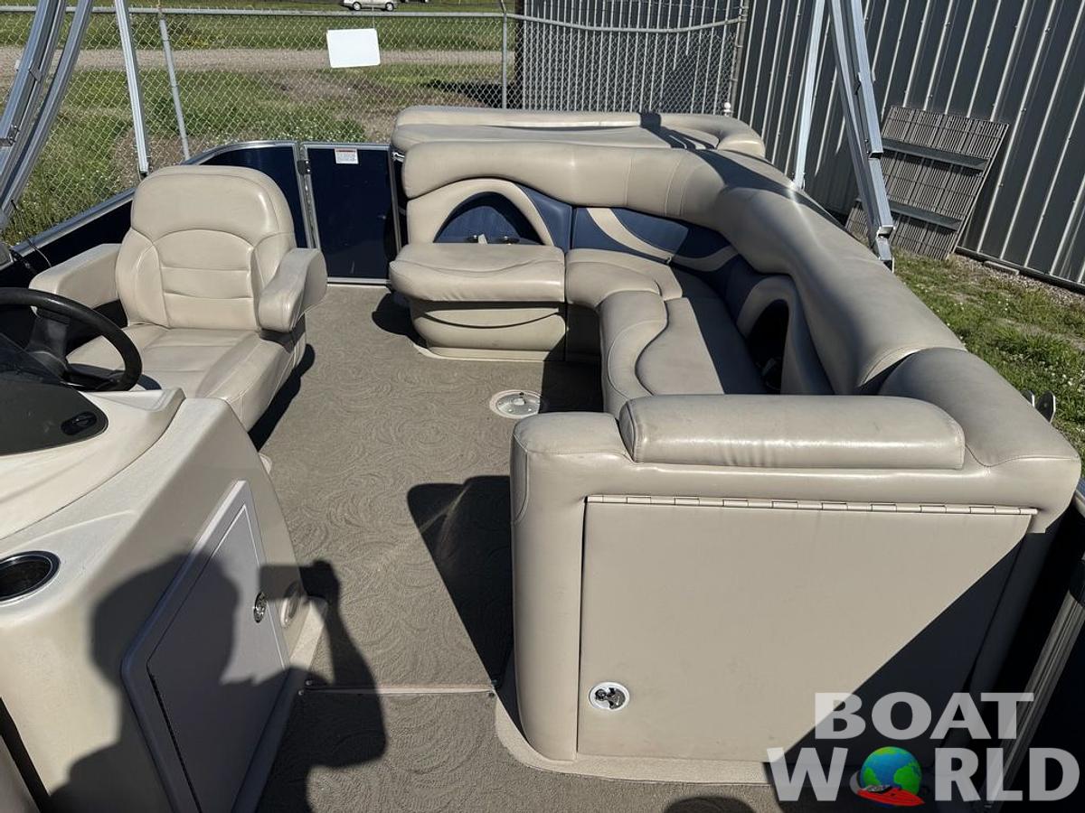 Used 2016 Sylvan 820 Cruise Pontoon