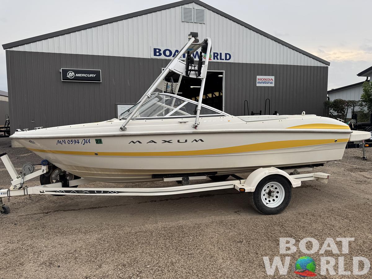 Used 2004 Maxum 1800 SR3 Runabout
