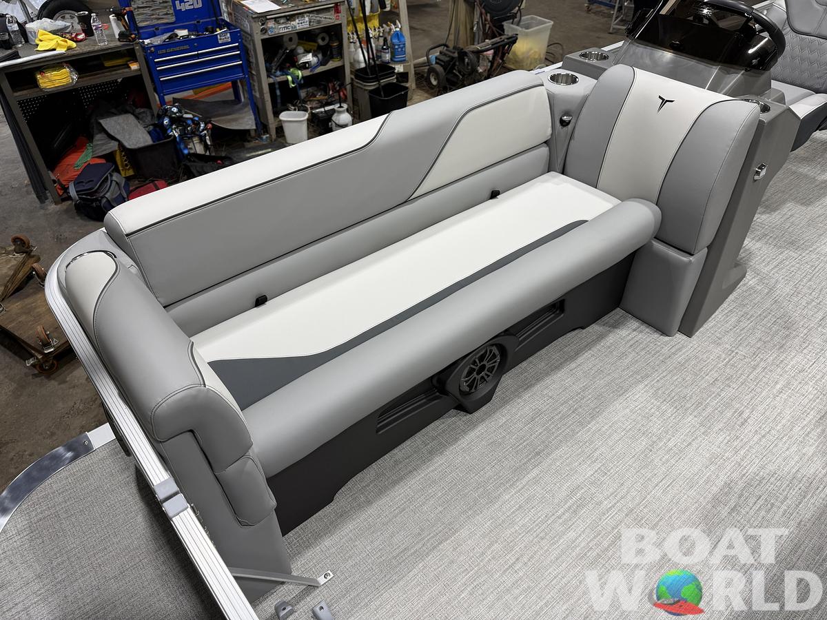 2026 Tahoe Pontoons Sport 1980 Cruise & Honda 4-Stroke EFI