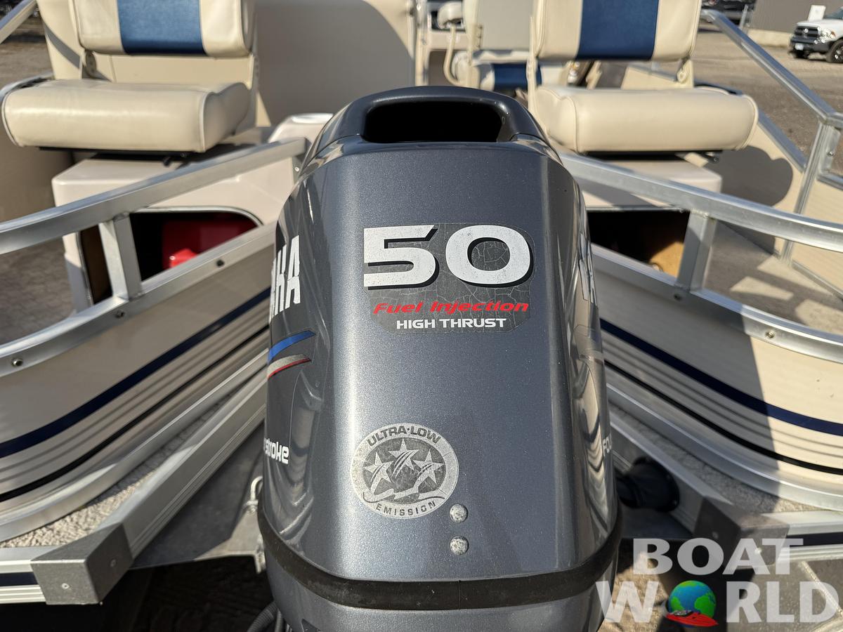 Used 2009 Weeres Family Fish Deluxe 220 Pontoon