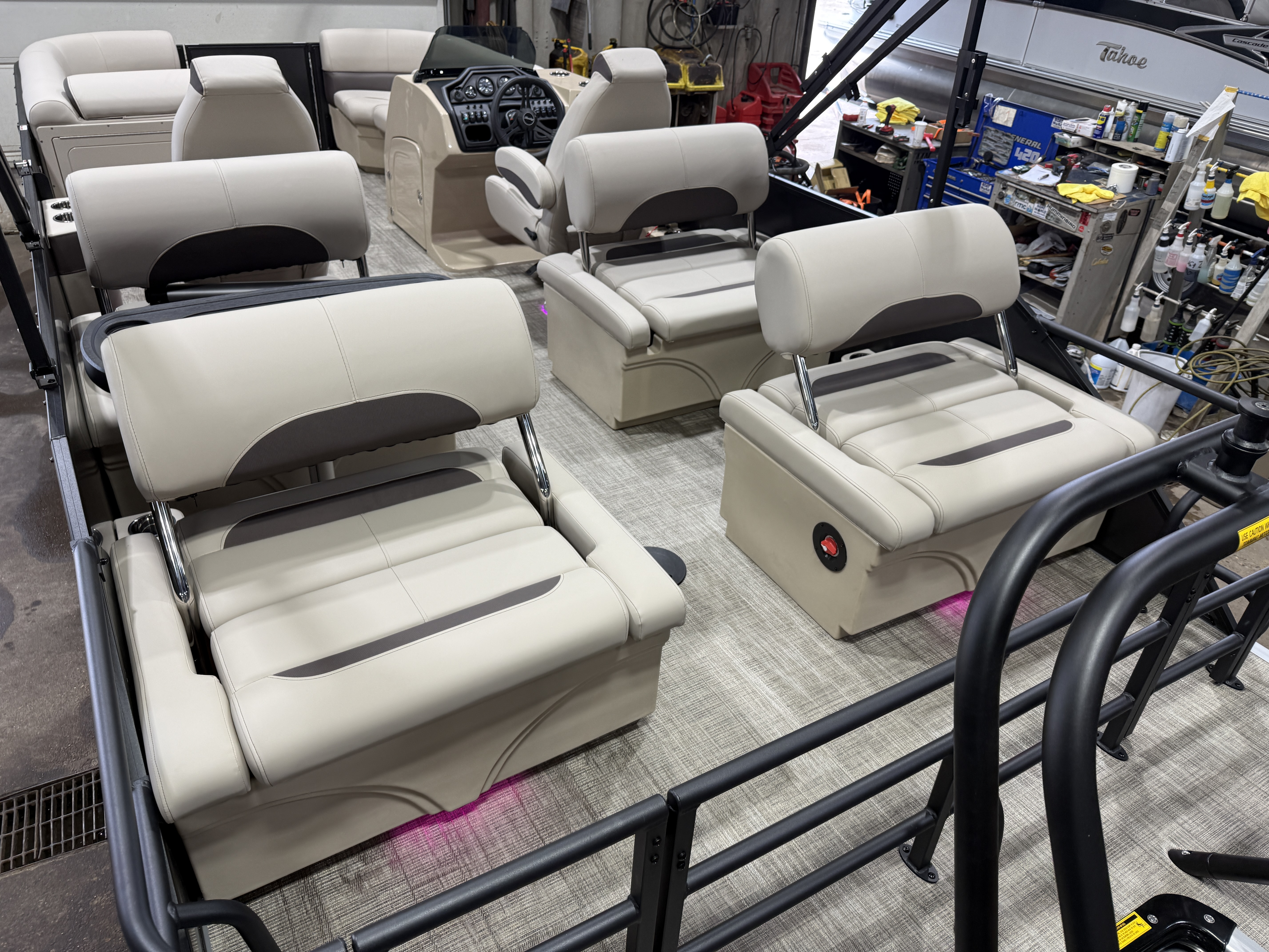 2027 Bentley Legacy 220 QSB Swingback $45995