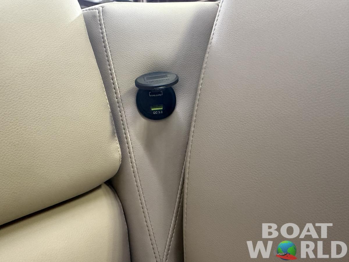 2026 Tahoe Pontoons Sport 2385 Swingback (VRB) & Honda 4-Stroke EFI