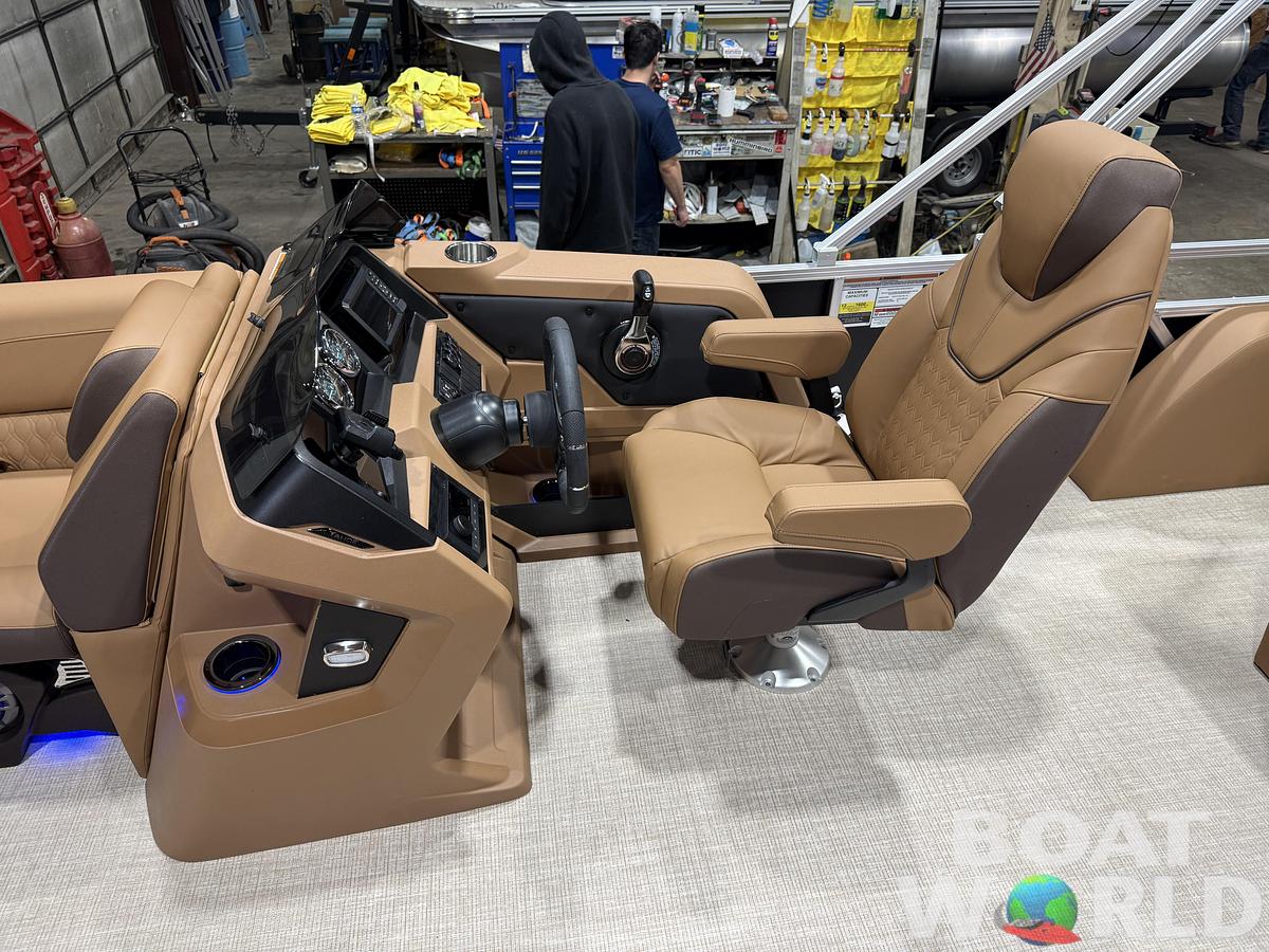 2027 Tahoe LTZ VRL 2385 Swingback Tritoon $53995