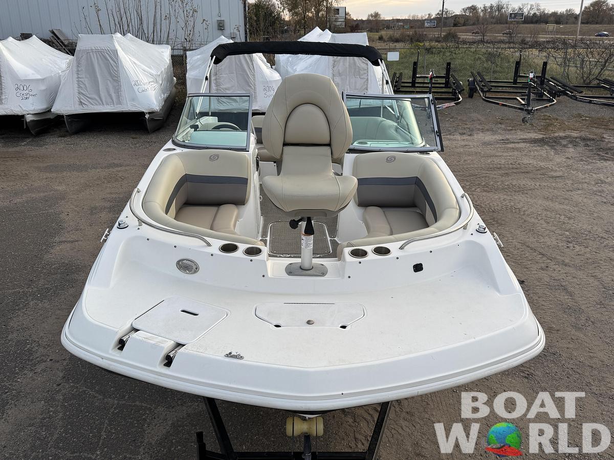 Used 2019 Hurricane SunDeck 187 with 150HP Yamaha Fourstroke EFI Outboard