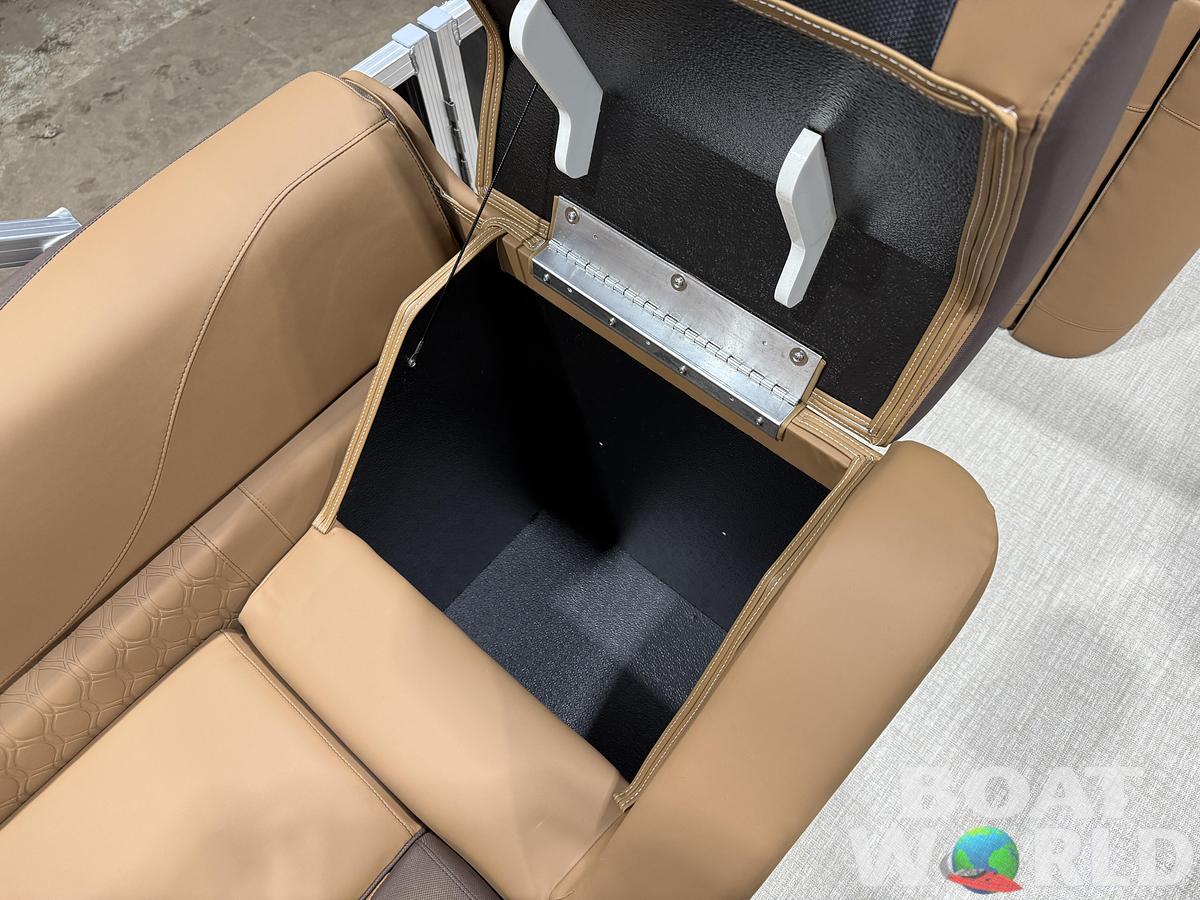 2026 Tahoe LTZ VRB Swingback Tritoon & Honda $51995