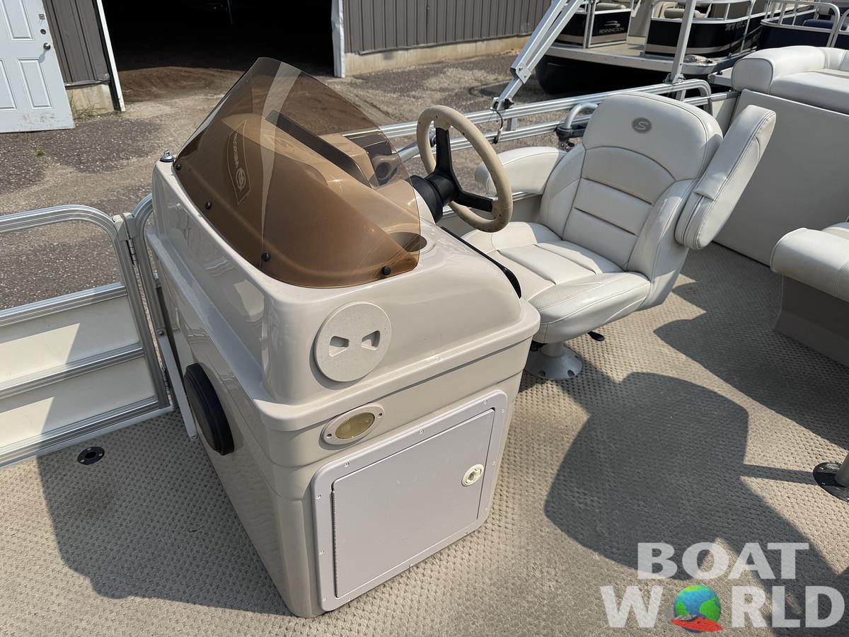 Used 2006 Smokercraft SunChaser 820 Pontoon