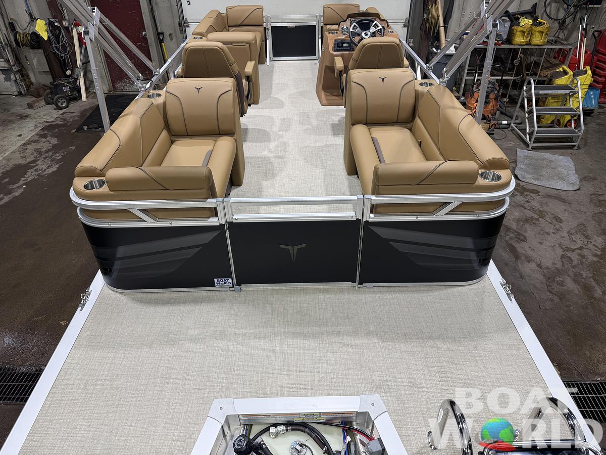 2027 Tahoe Sport 2180 Quad Lounge & 4-Stroke $30995