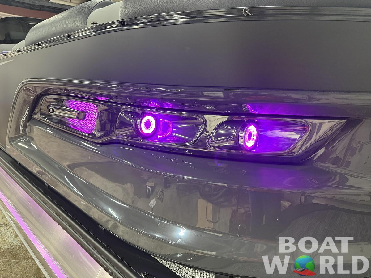 2026 Tahoe Pontoons Grand Tahoe 2585 Elite Windshield Tritoon & Mercury 400HP V10