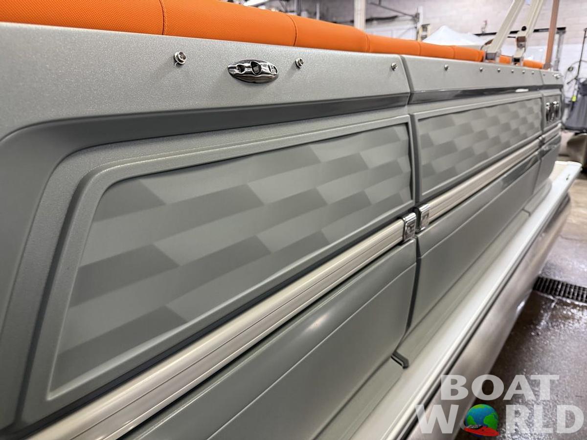 2025 Tahoe Pontoons Aura 1985 Quad Lounge & 50HP 4-Stroke EFI