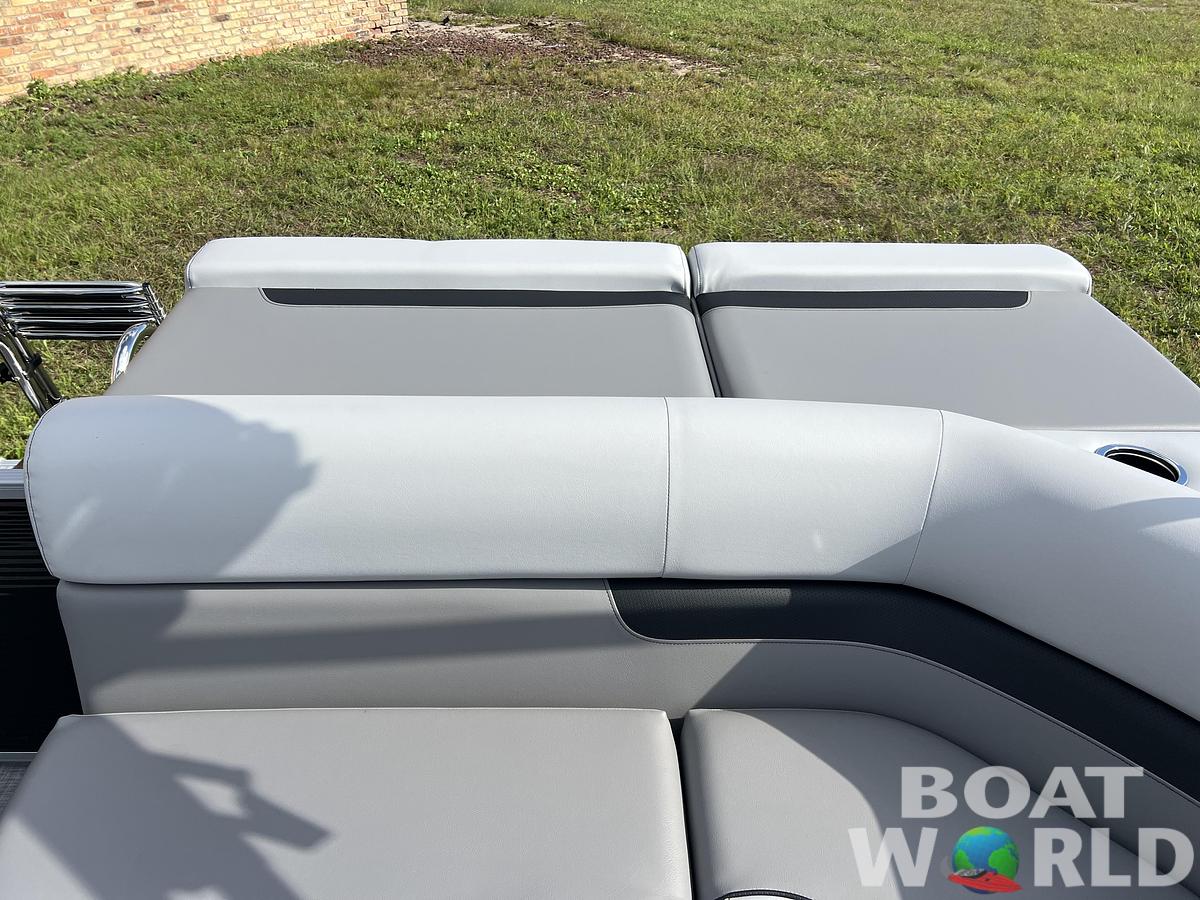 2026 Princecraft Vectra 21 Cruise Lounge Pontoon & Mercury 4-Stroke EFI