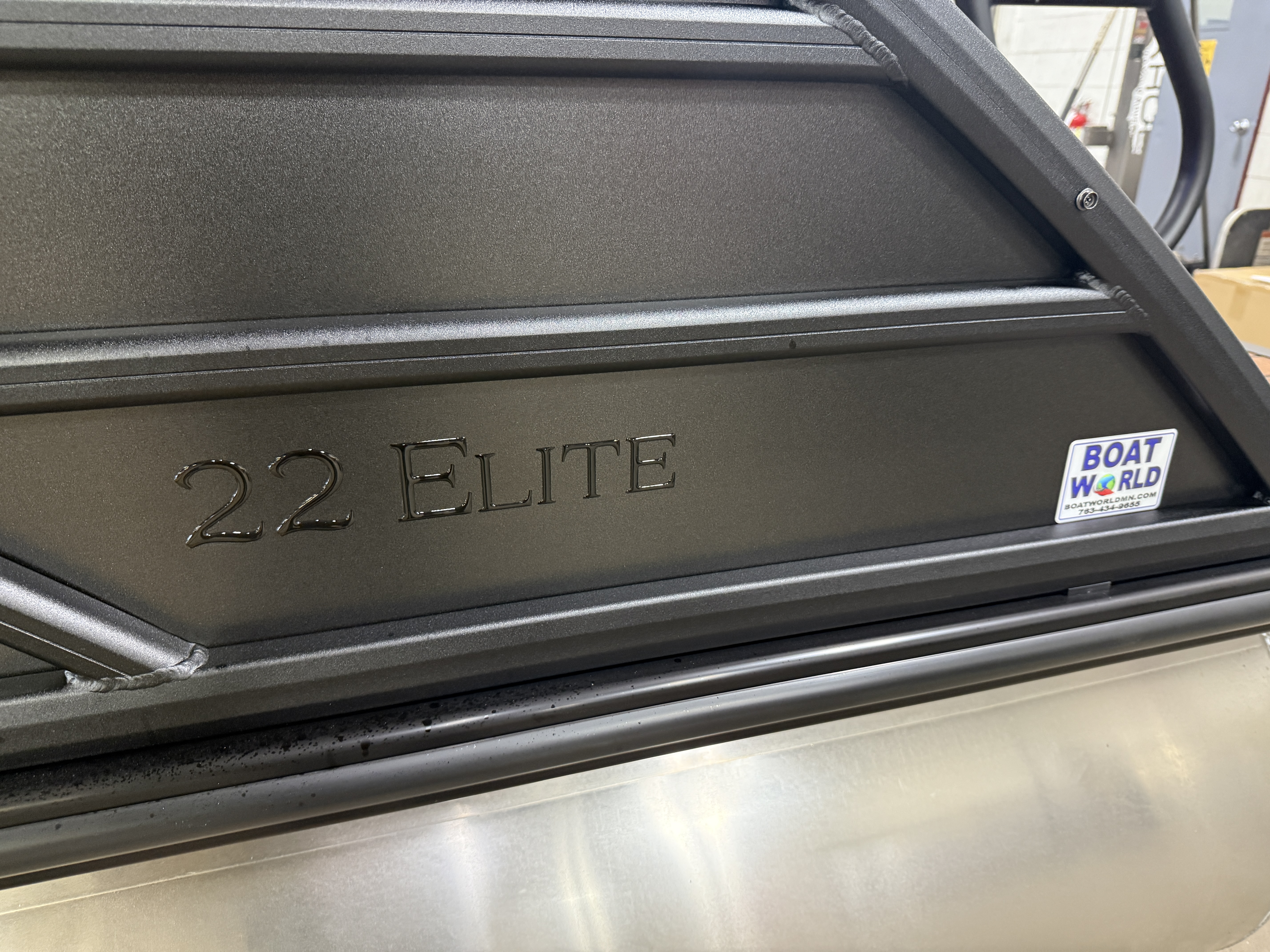2026 Bentley Pontoons Elite 223 Admiral Quad Lounge Tritoon