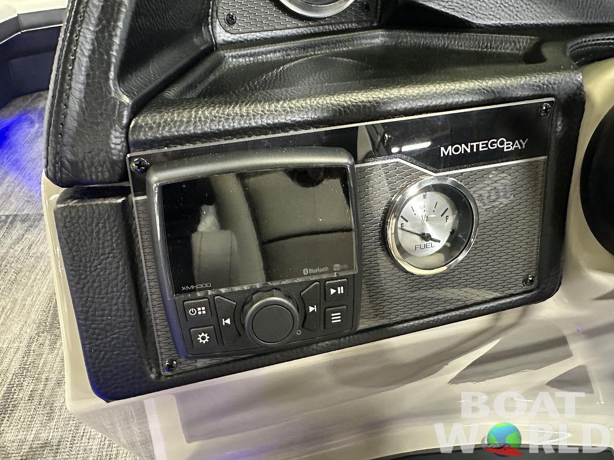 2025 Montego Bay 8522 Fish & Cruise Tritoon & Honda 150HP 4-Stroke EFI