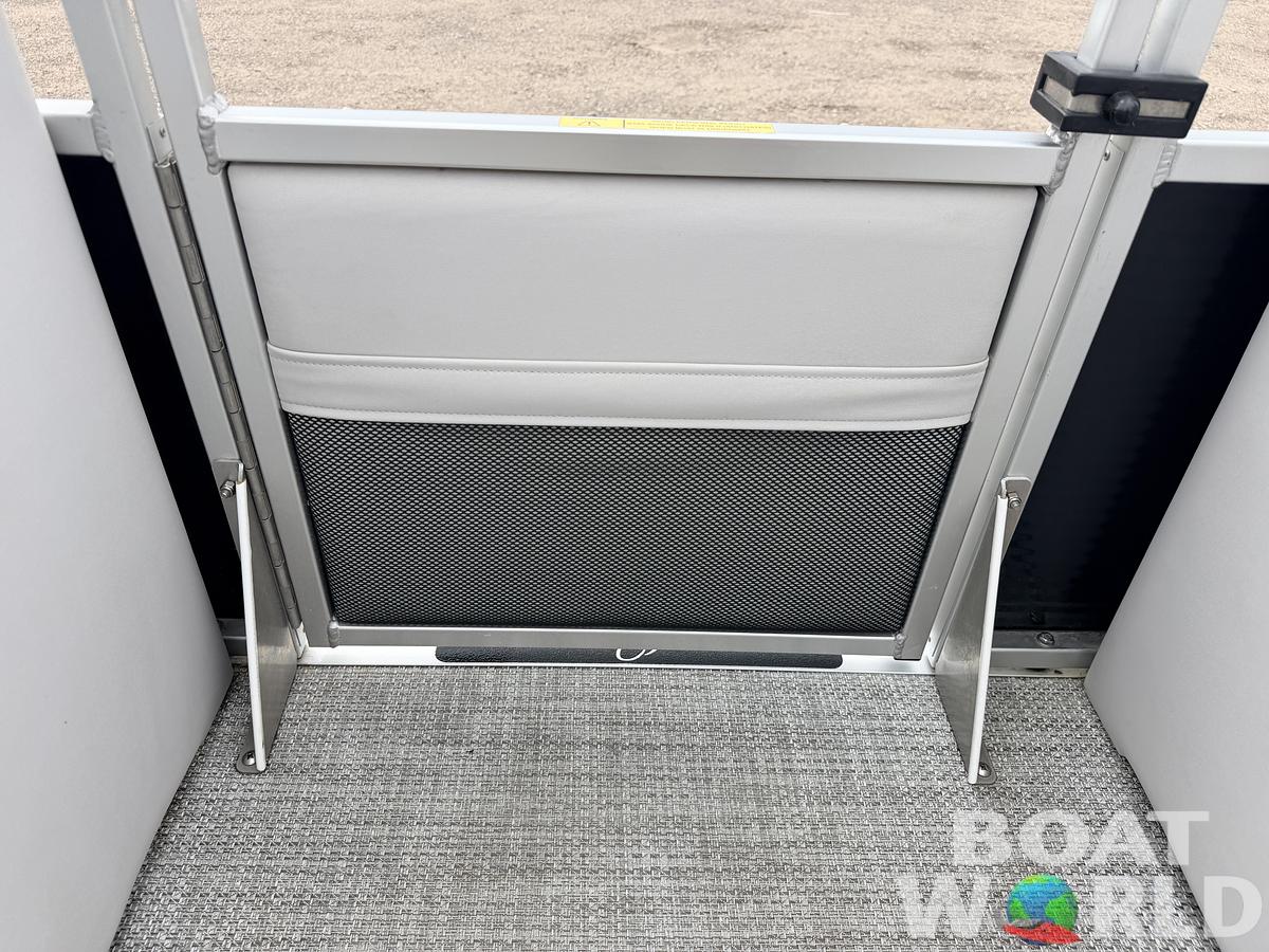 Used 2019 Qwest 822 LS Tritoon & 150HP Honda 4Stroke -$29,995