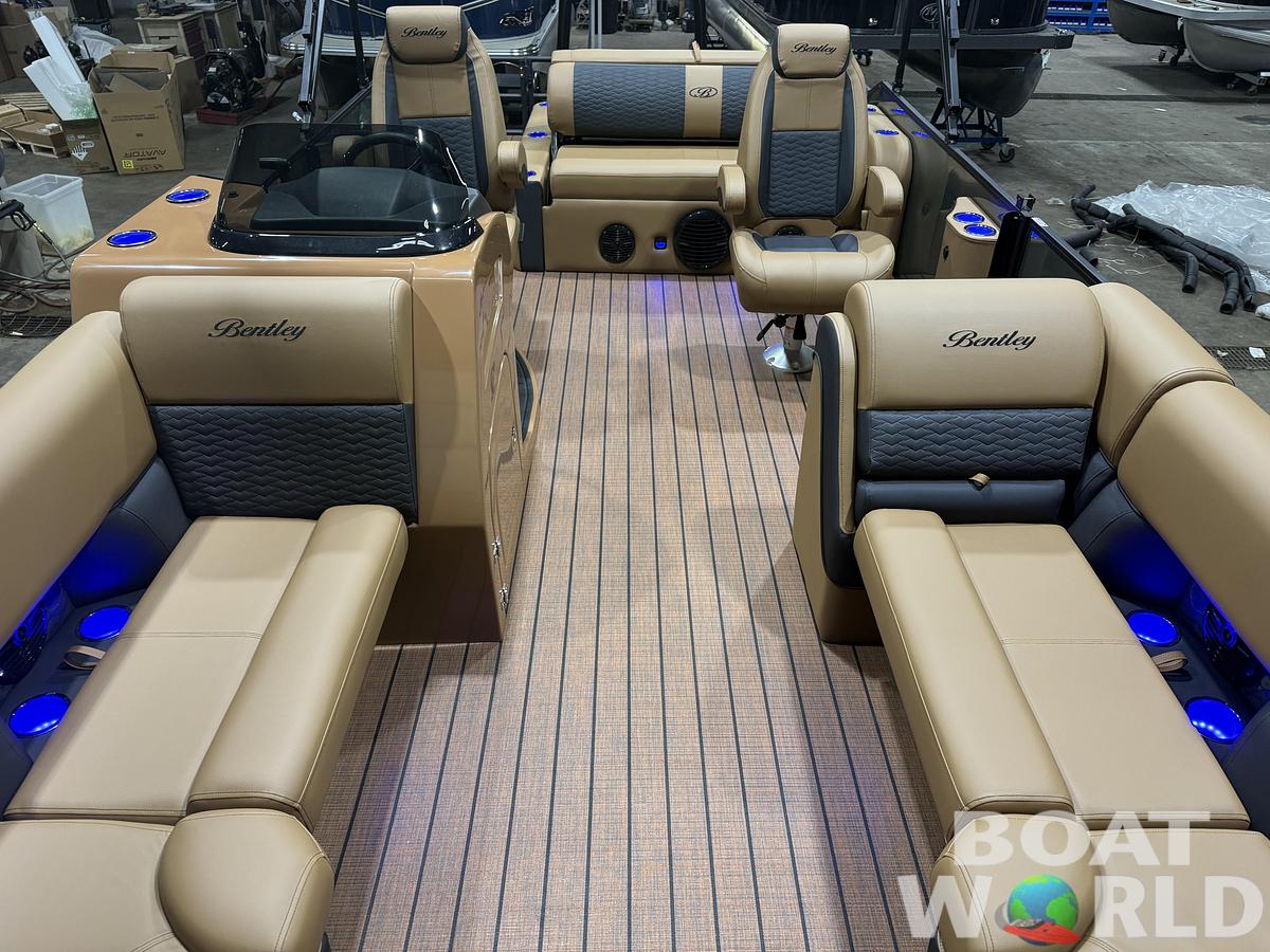 2026 Bentley Pontoons Elite 223 Swingback Tritoon & 200HP 
