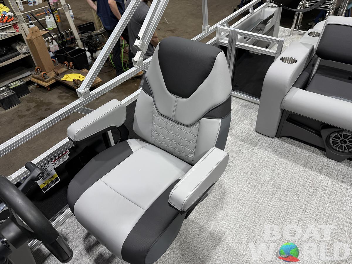 2026 Tahoe Pontoons Sport 2180 Swingback (VRB) 