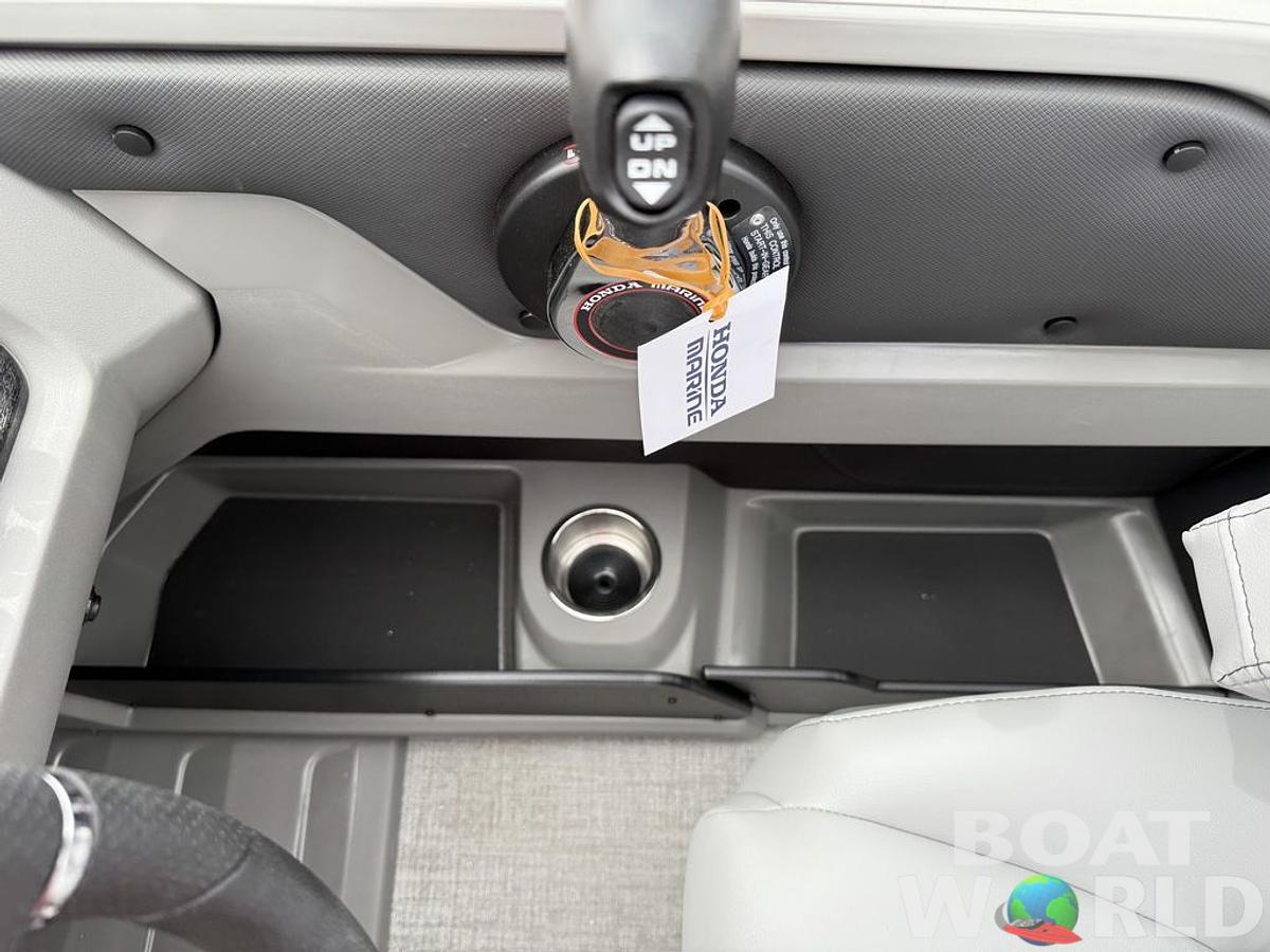 2025 Tahoe Pontoons LTZ 2385 Quad Lounge Shift Flip & Honda 4-Stroke EFI