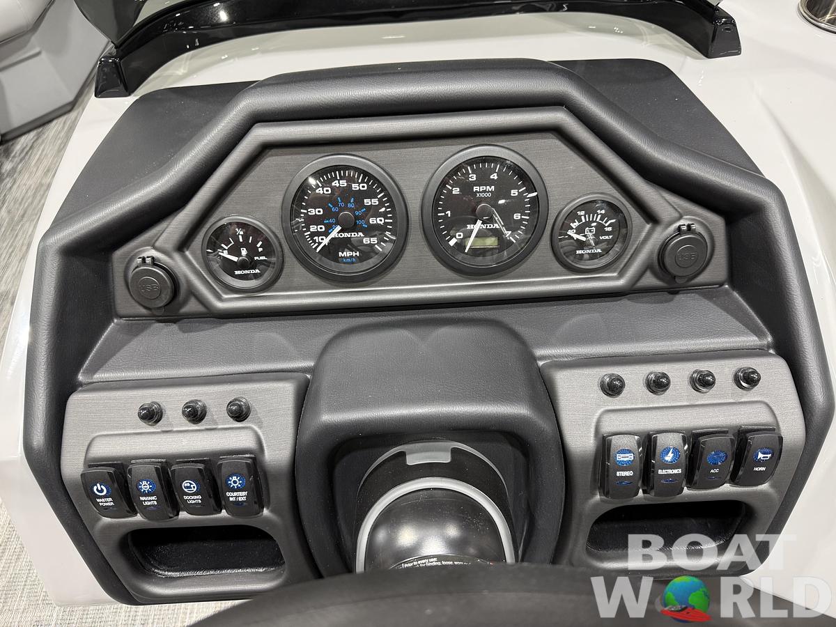 2026 Bentley Legacy 200 Navigator Quad Lounge Pontoon $34995