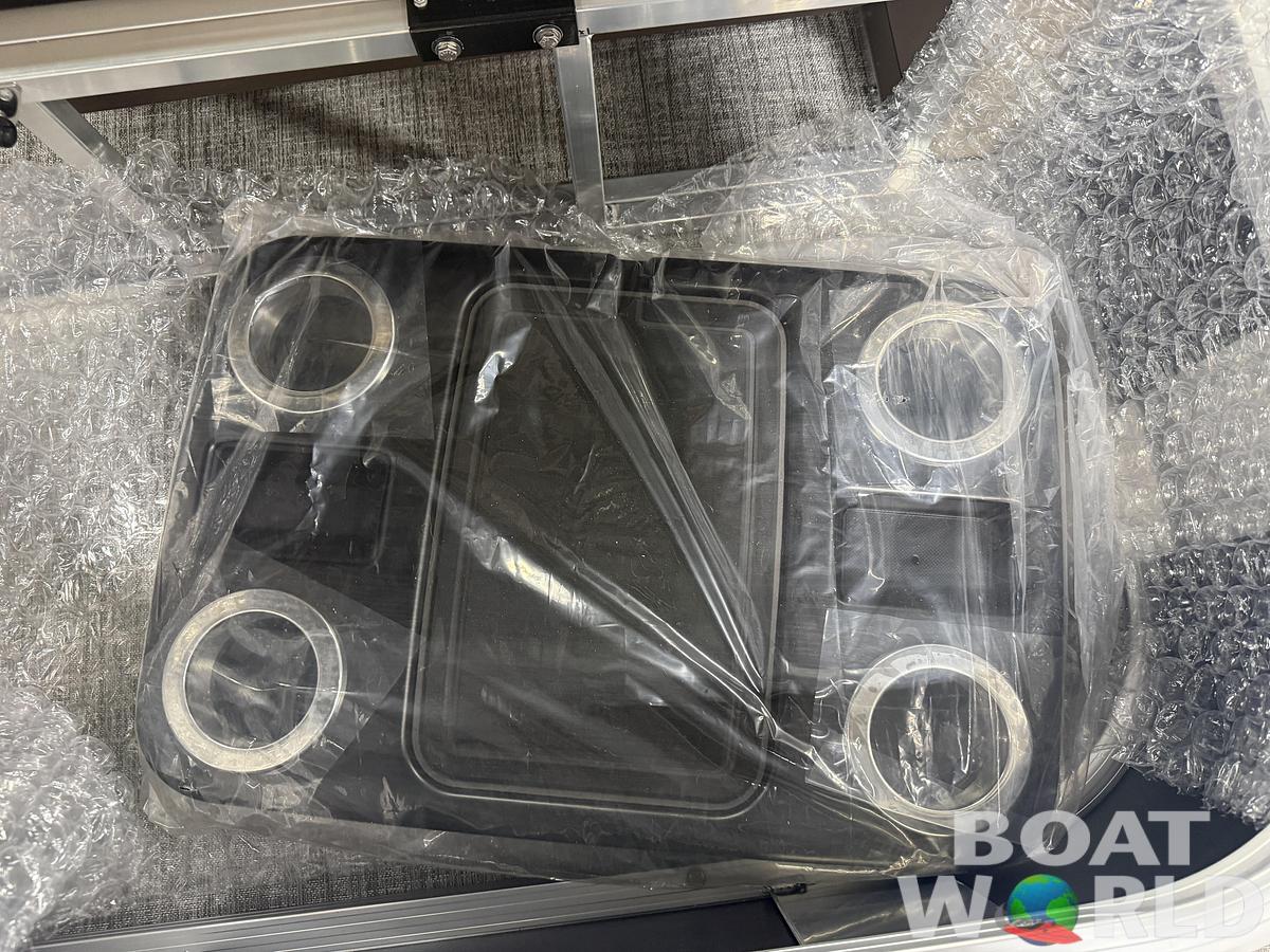 2026 Tahoe Pontoons LTZ 2385 Swingback (VRB) 