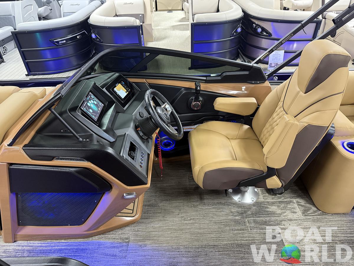 2025 Tahoe Pontoons Cascade 2385 Quad Lounge Shift Windshield Tritoon & 225HP 4-Stroke EFI