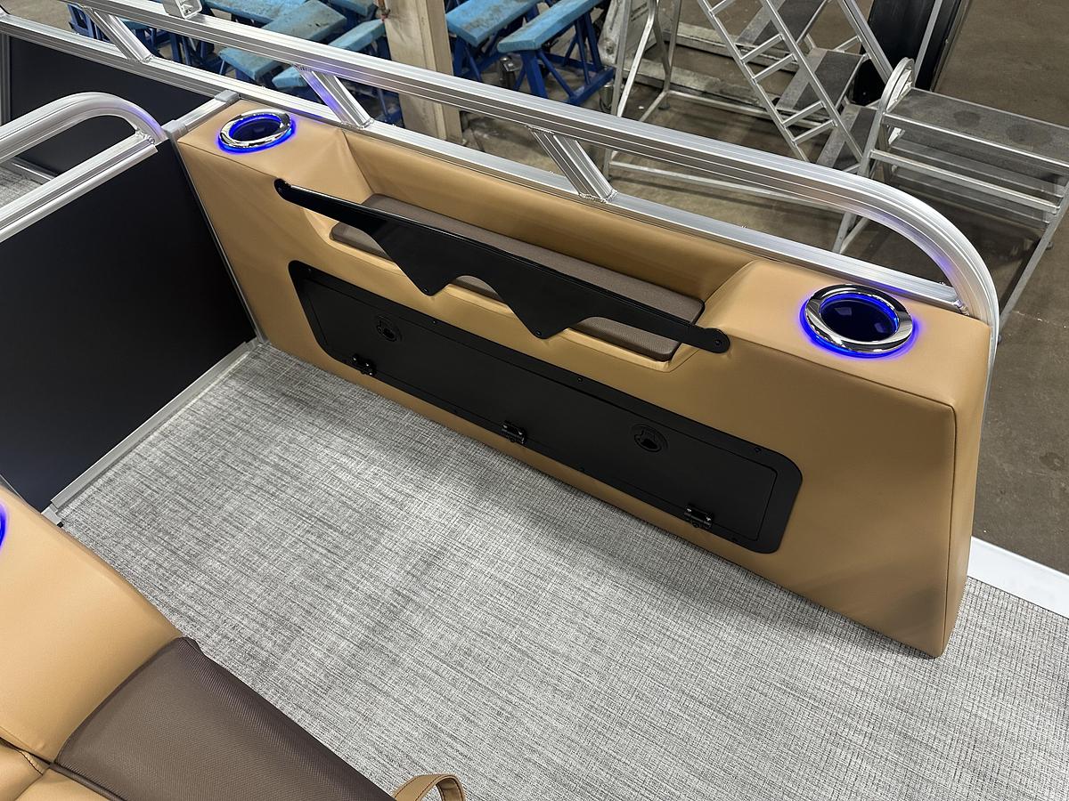 2025 Tahoe Pontoons LTZ 2385 Swingback (VRB) Windshield Tritoon & Honda 4-Stroke EFI