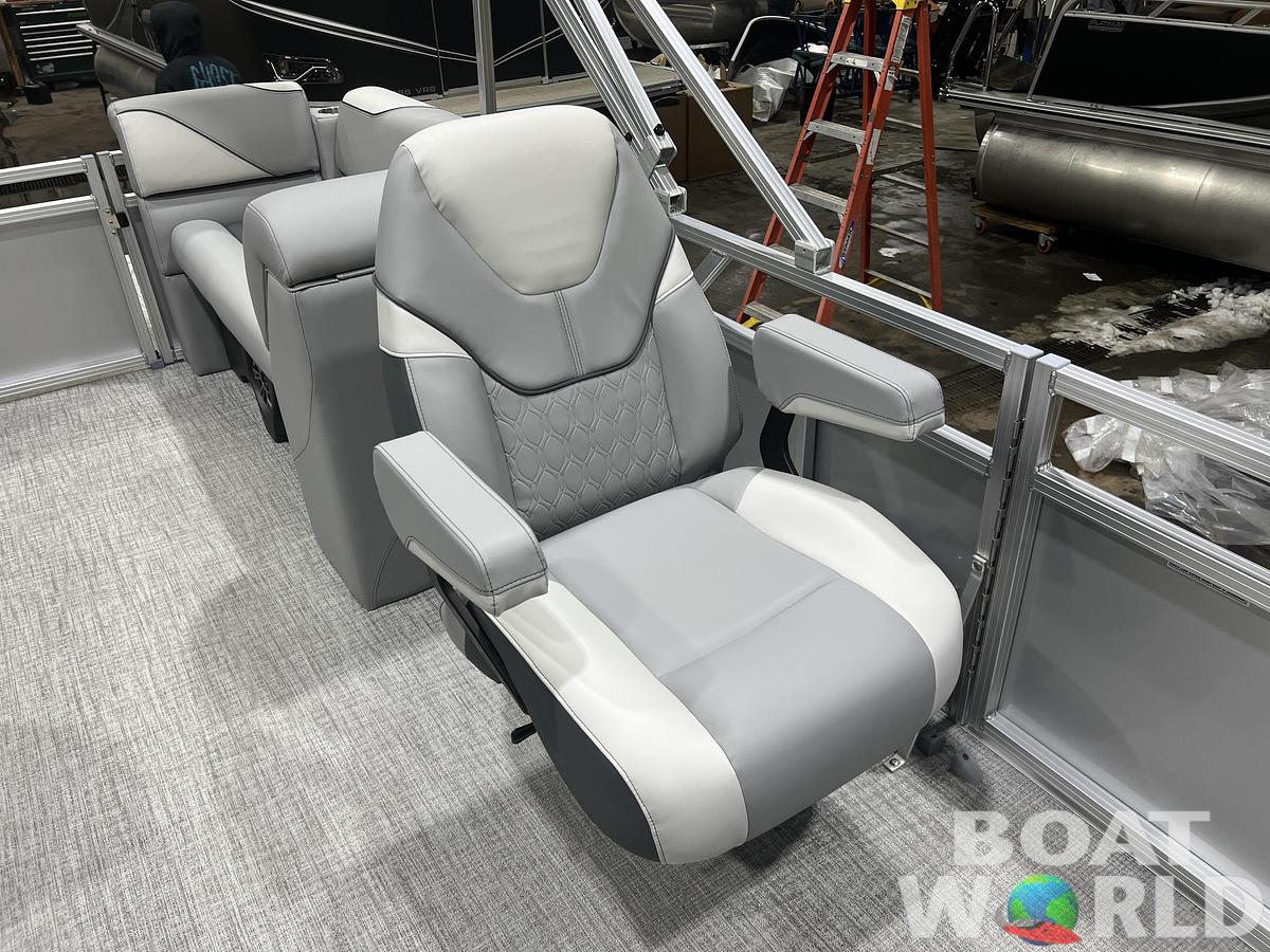 2026 Tahoe Pontoons Sport 2180 Quad Lounge