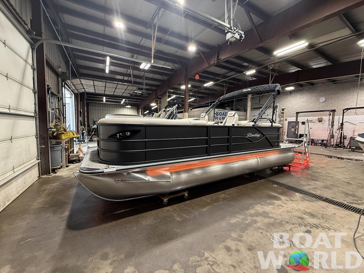 2027 Bentley Legacy 220 Navigator Quad Lounge Pontoon $42995