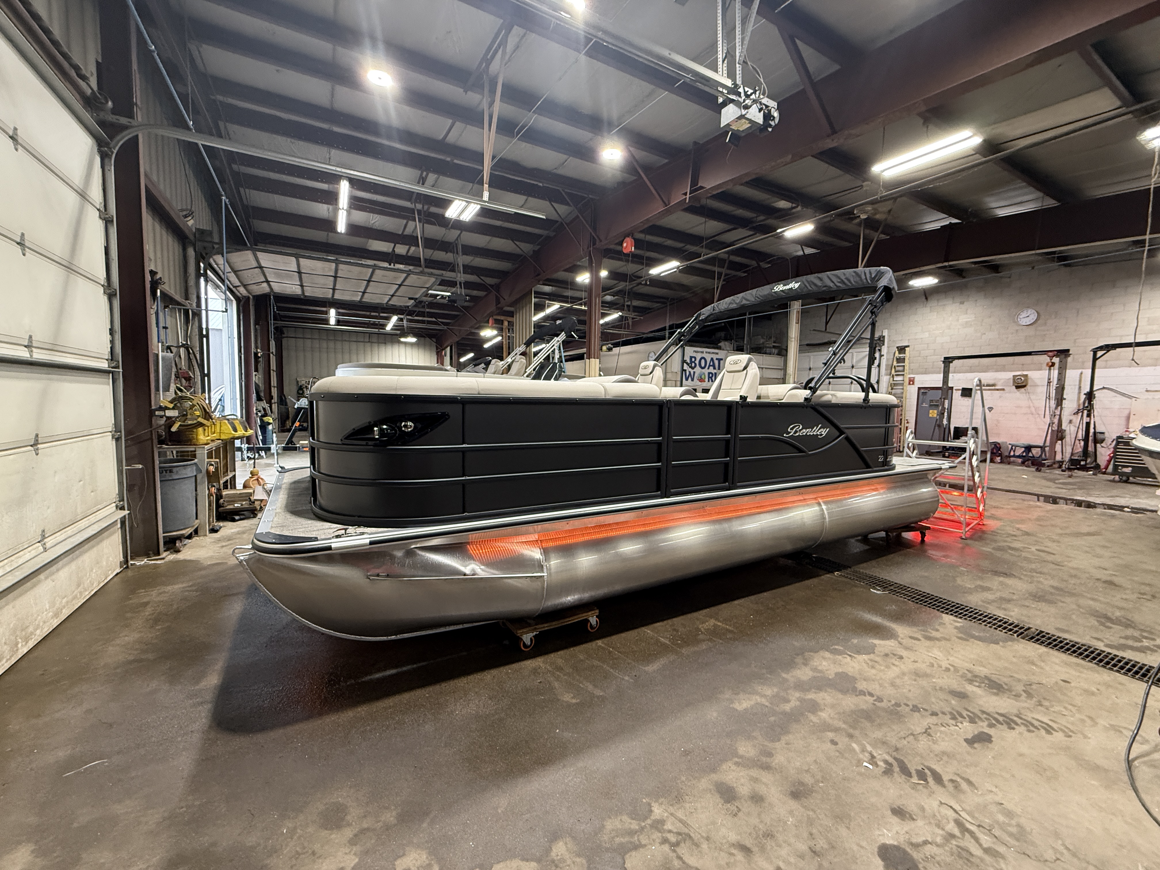 2027 Bentley Legacy 220 Navigator Quad Lounge Pontoon $42995