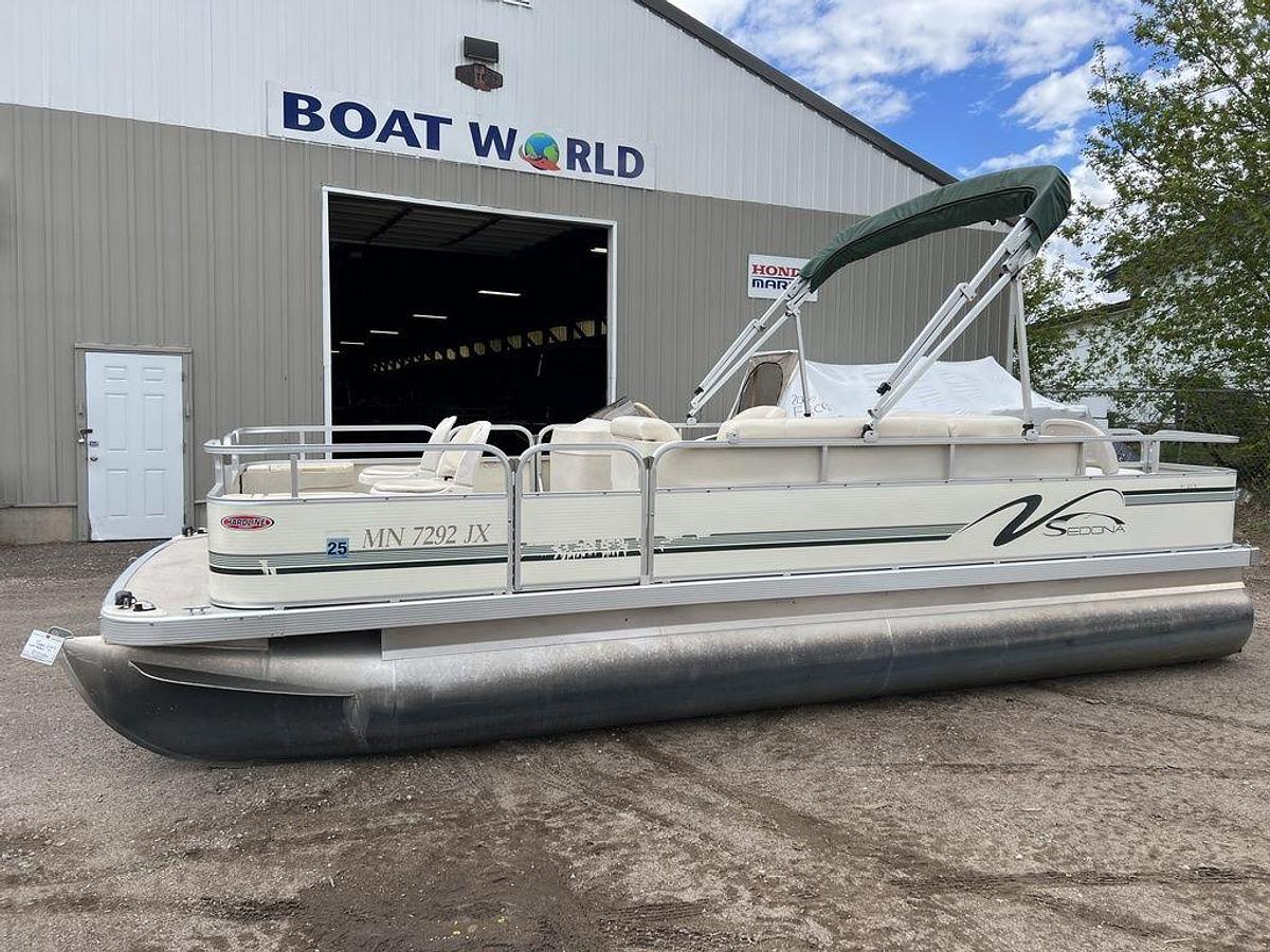 Used 2005 Bennington Sedona F21 Pontoon