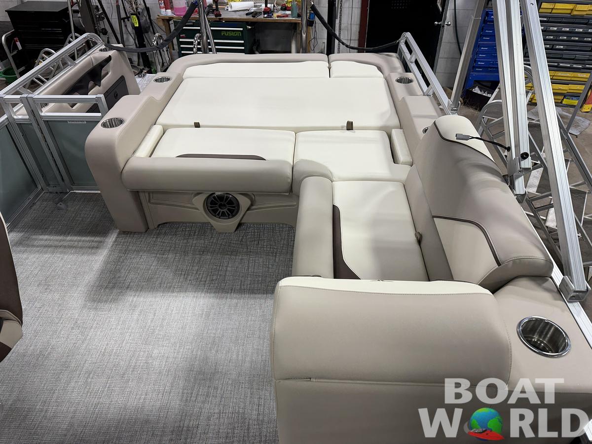 2026 Tahoe Pontoons Sport 2180 Swingback (VRB) 