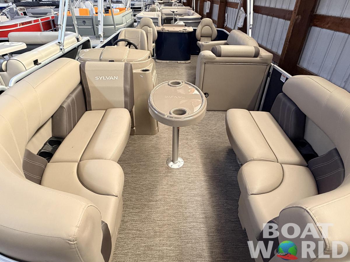 Used 2022 Sylvan  Mirage 820 Fish & Cruise