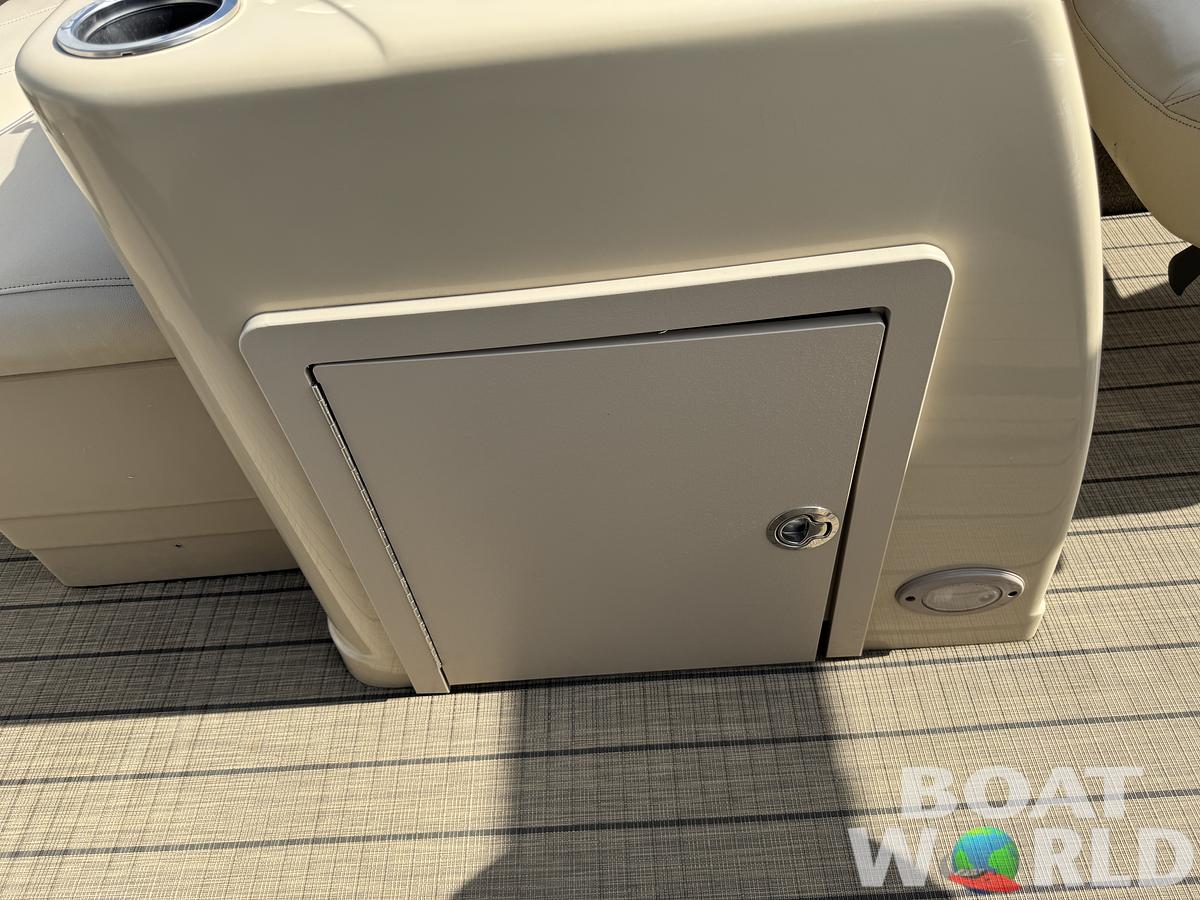 Used 2018 Sylvan Mirage 820 4-PT Pontoon