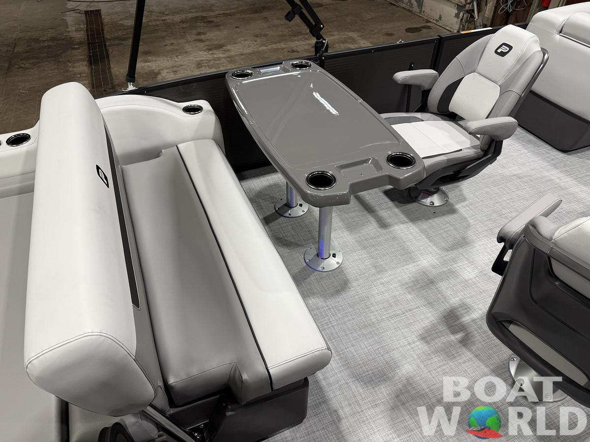 2026 Princecraft Vectra 23 RL SS Swingback Pontoon 