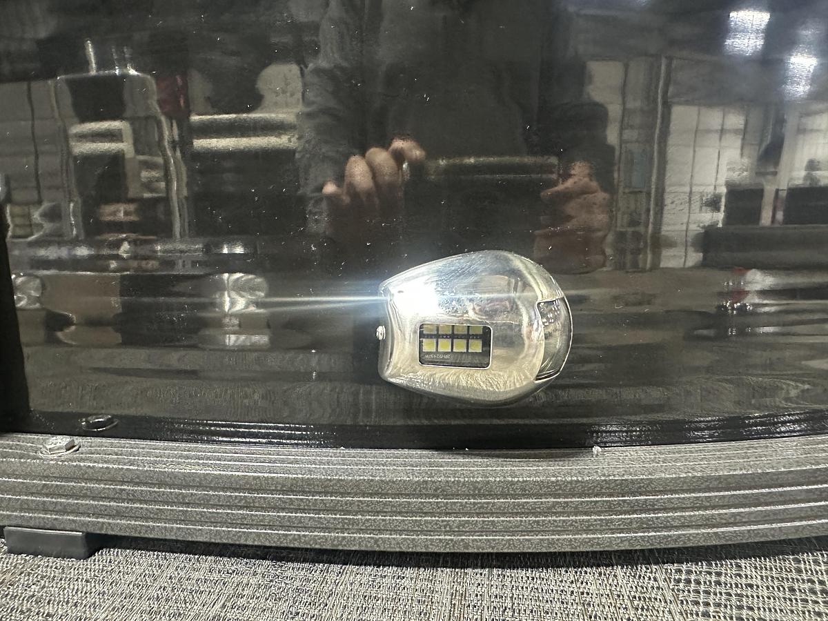 2025 Montego Bay 8522 Fish & Cruise Deluxe Pontoon & Honda 4-Stroke EFI