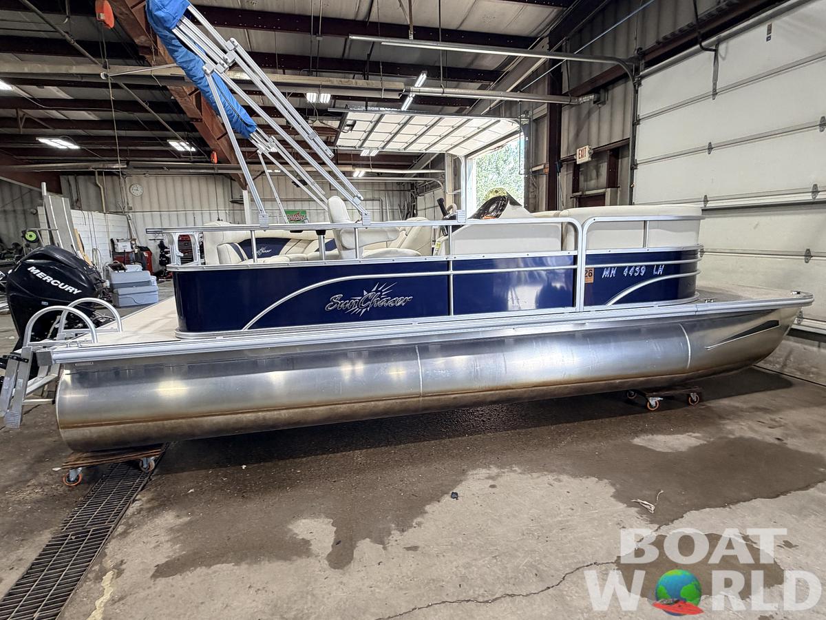 Used 2015 SunChaser 8520 Classic Cruise & 30HP Mercury 4Stroke EFI -$14,995
