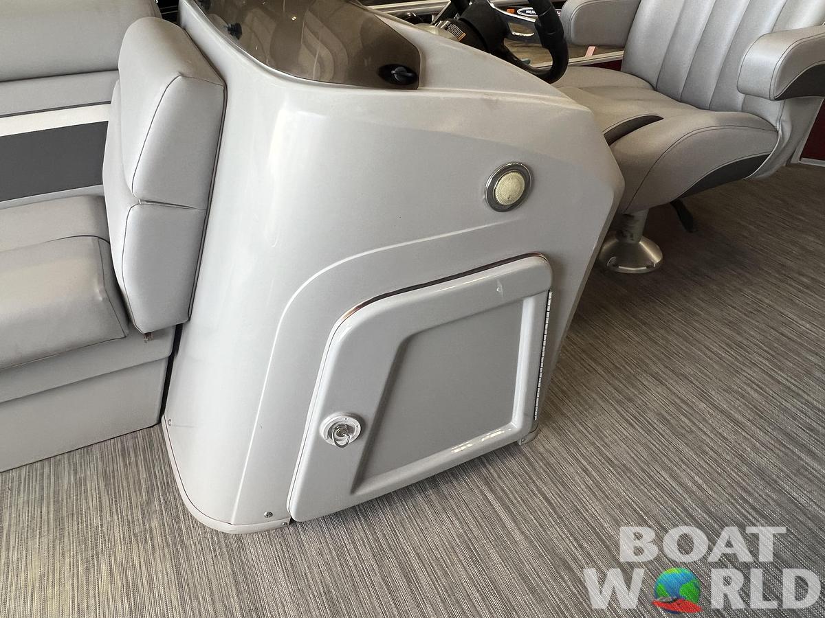 Used 2020 Bennington 20 SLV & 50HP Yamaha 4Stroke -$27,995