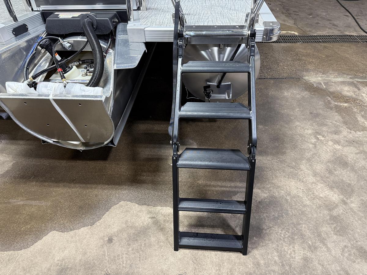 2025 Tahoe Pontoons Cascade 2385 Quad Lounge Tritoon & 225HP 4-Stroke