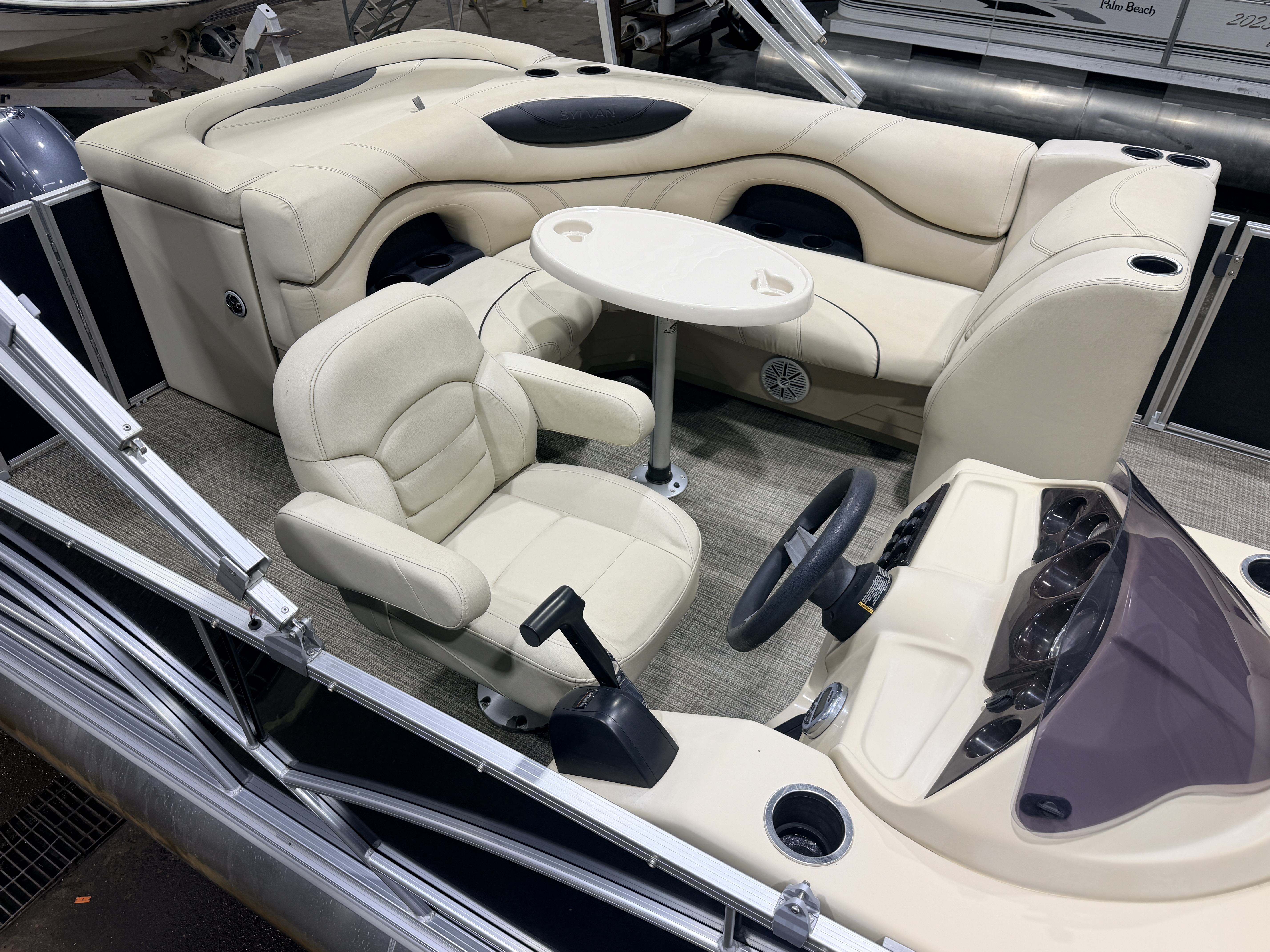 Used 2019 Sylvan Mirage 820 Cruise & 50HP Yamaha 4Stroke