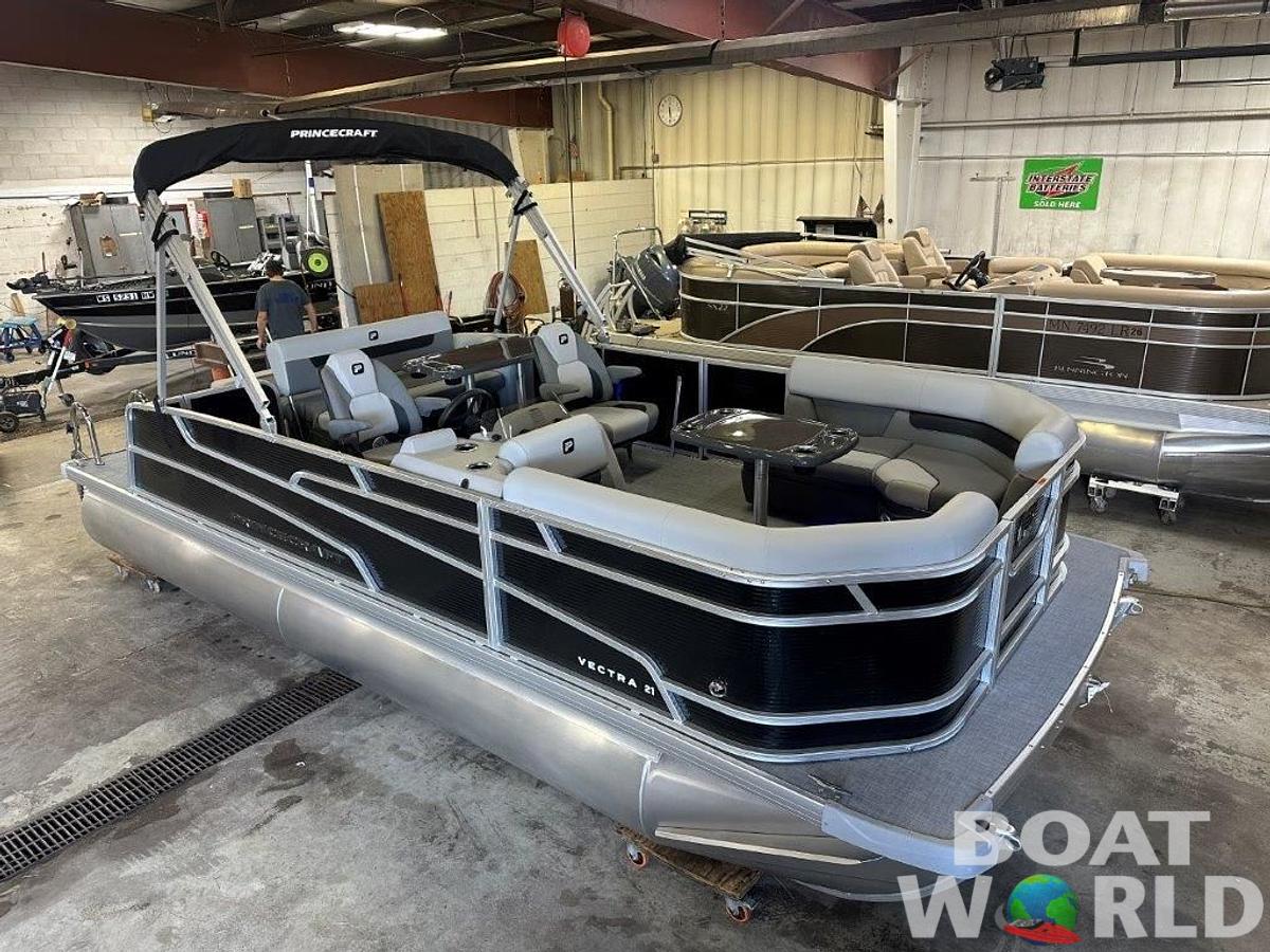 2025 Princecraft Vectra 21 RL Swingback SS Pontoon & Mercury 4-Stroke EFI