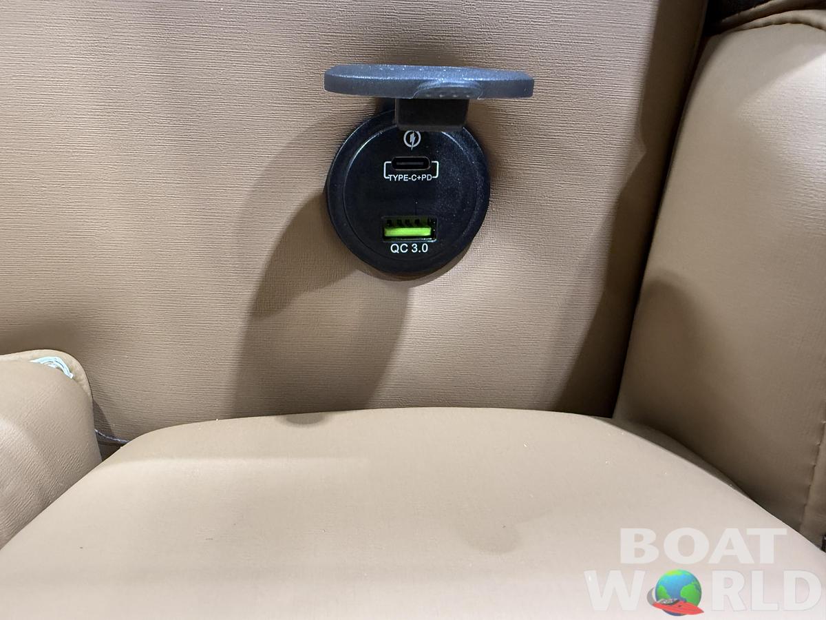 2026 Tahoe LTZ VRB Swingback Tritoon & Honda $51995