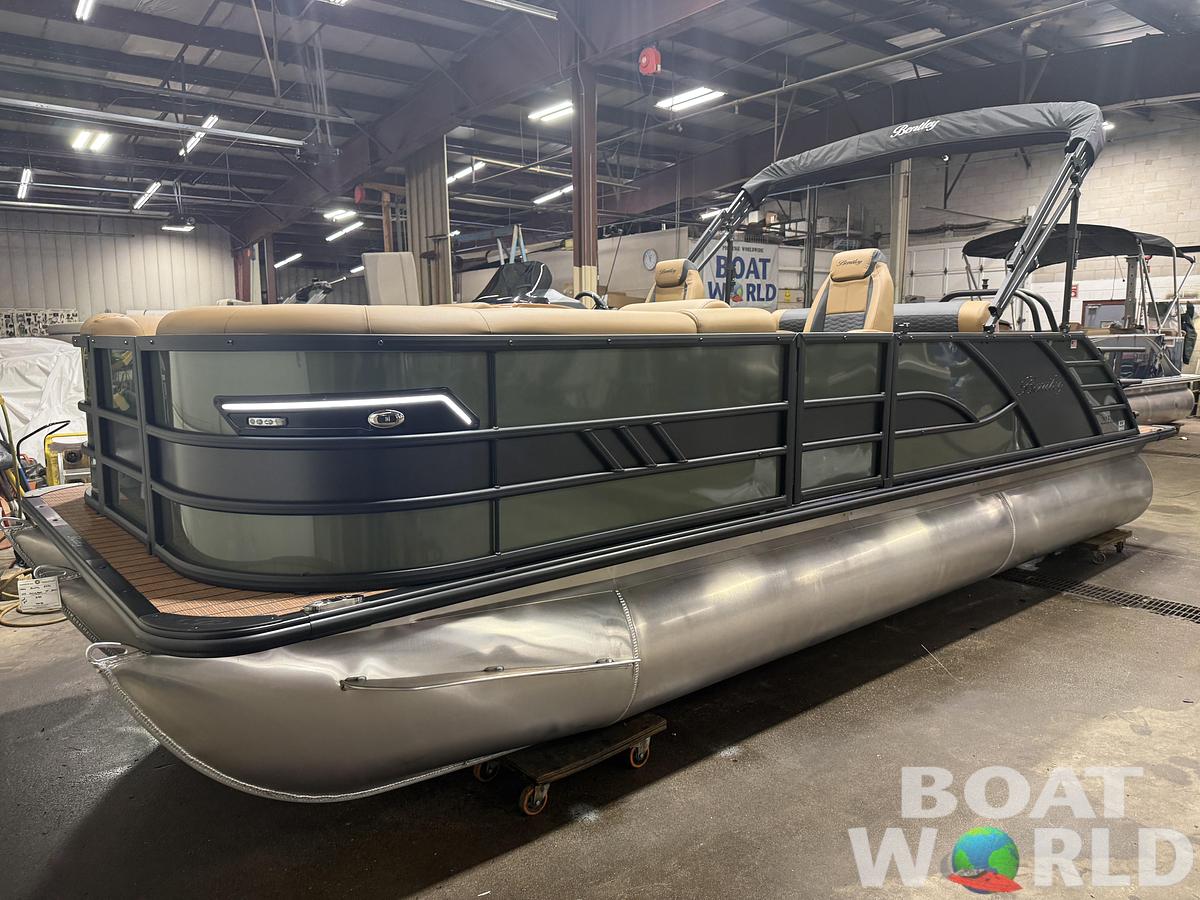 2026 Bentley Pontoons Elite 223 Swingback Tritoon & 200HP 