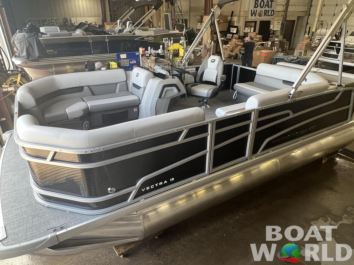 King & Prince - 【Riomina】 New 2026 Princecraft Vectra 19 Cruise Lounge Pontoon